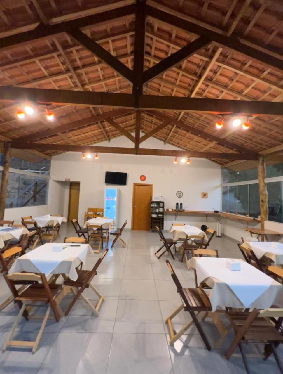 Sitio Hospedaria Paiol Сан-Бенту-ду-Сапукаи Экстерьер фото